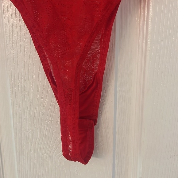 By Anthropologie floral lace bodysuit in red  - size small - Picture 7 of 12